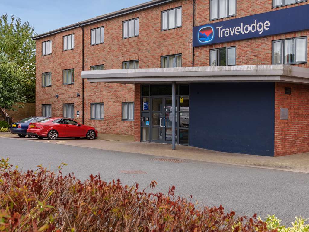 Travelodge Leeds Colton 카포스 외부 사진